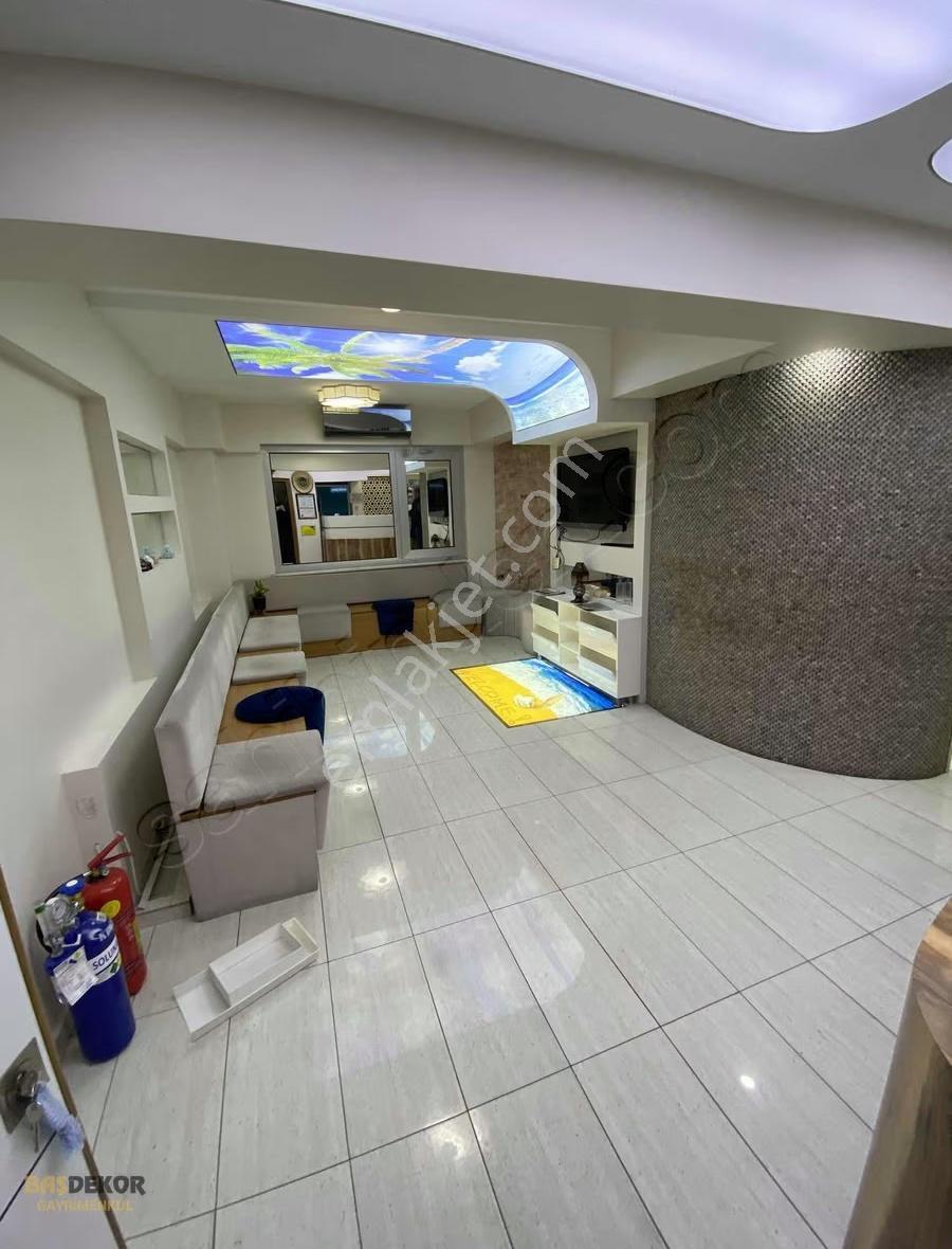 Yeni Camide Ana Cadde Üstünde 3+1 Büro - Görsel 15