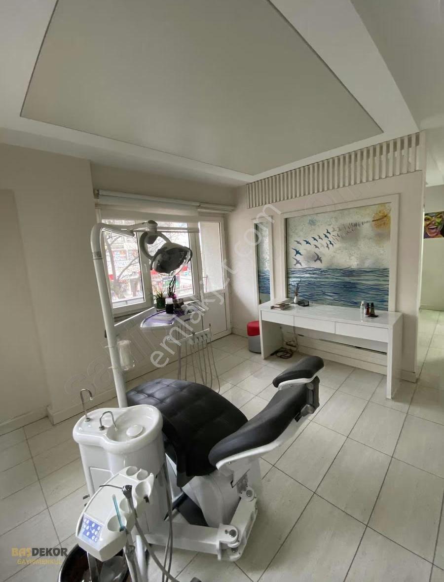Yeni Camide Ana Cadde Üstünde 3+1 Büro - Görsel 7