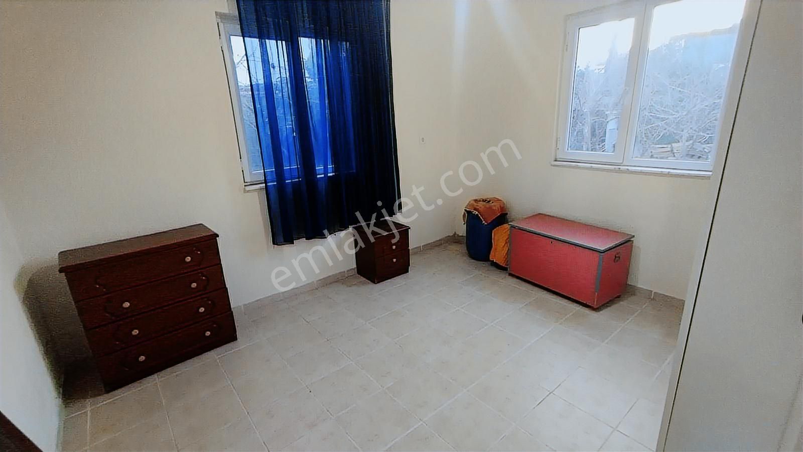 İlkon'dan Karadegik'te Huzurlu Konumda Kiralık 3+1 Giriş Kat - Görsel 7