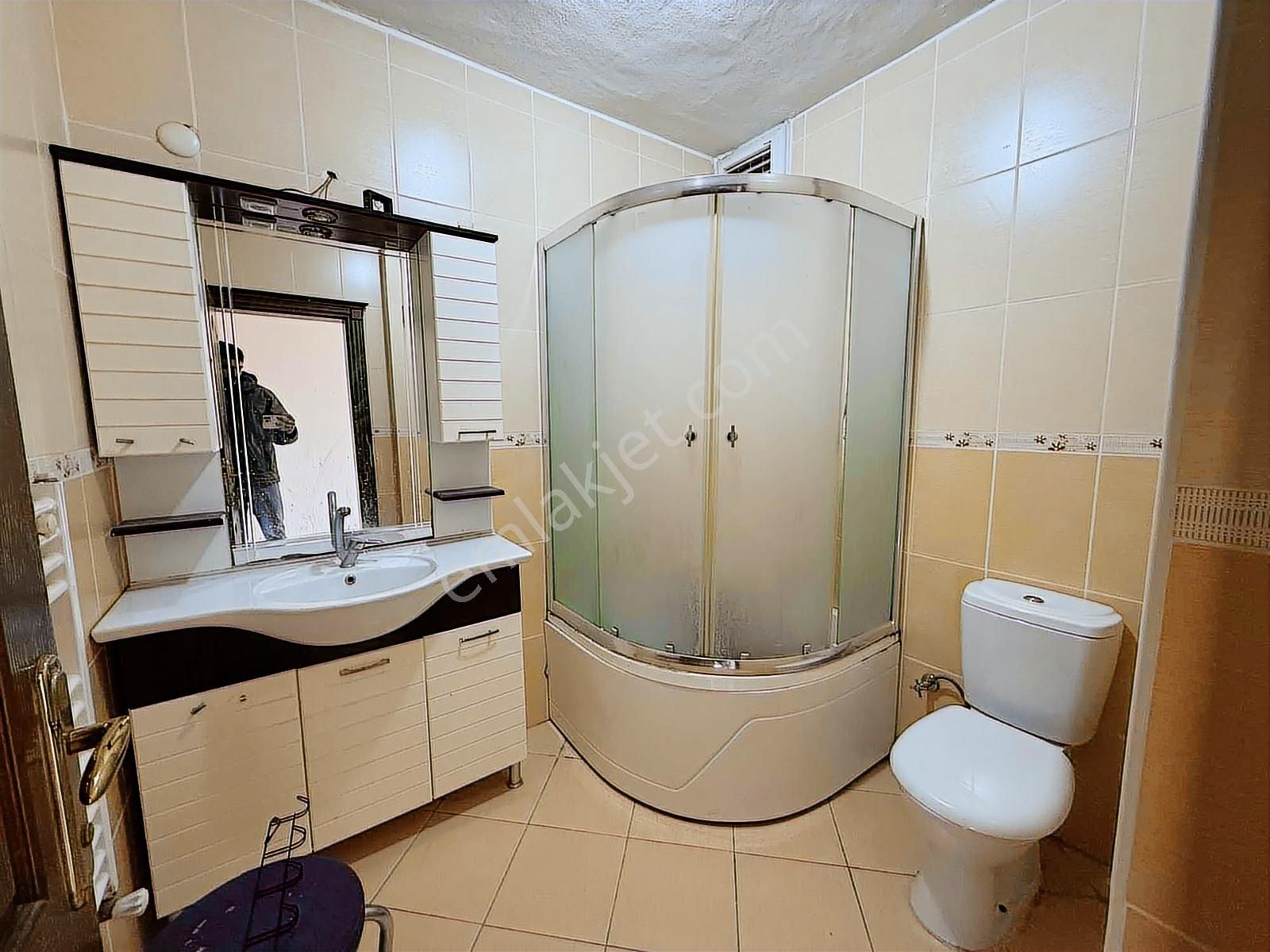Çengelköy Bahçelievler Mah Cadde Üzerinde Kiralık 3+2 Dubleks - Görsel 11