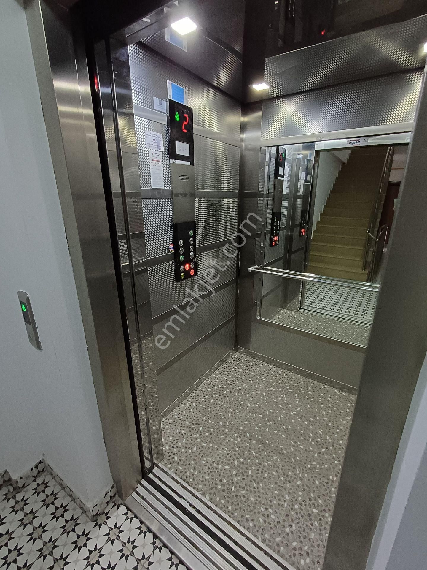 Körfez Tramvay Durağı 1.kat 2+1 Asansörlü - Görsel 17