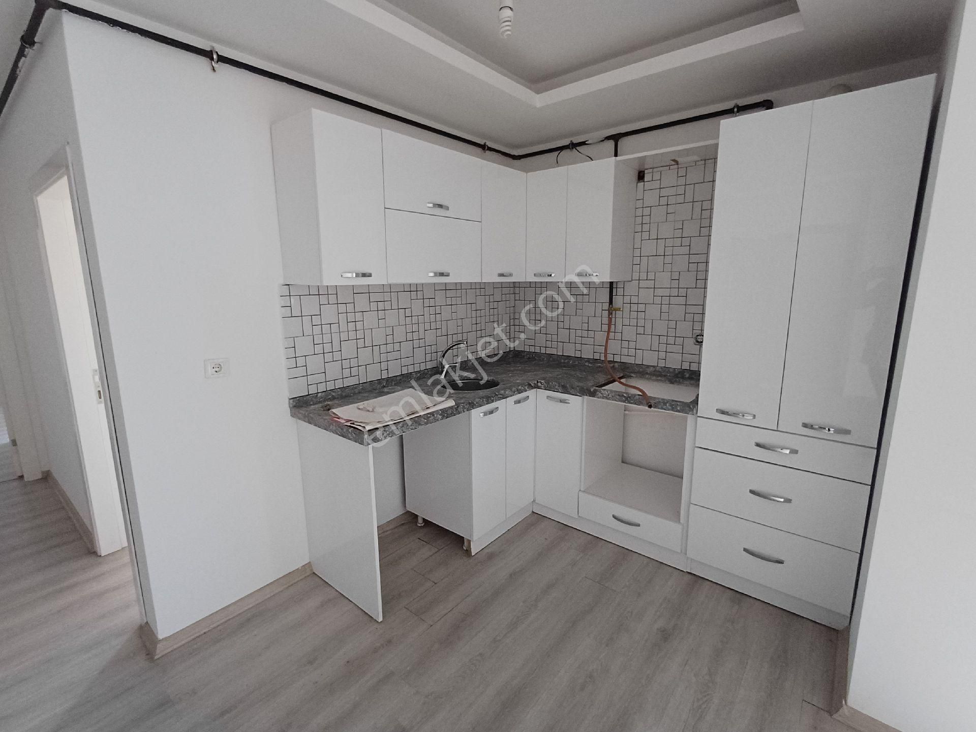 Körfez Tramvay Durağı 1.kat 2+1 Asansörlü - Görsel 4