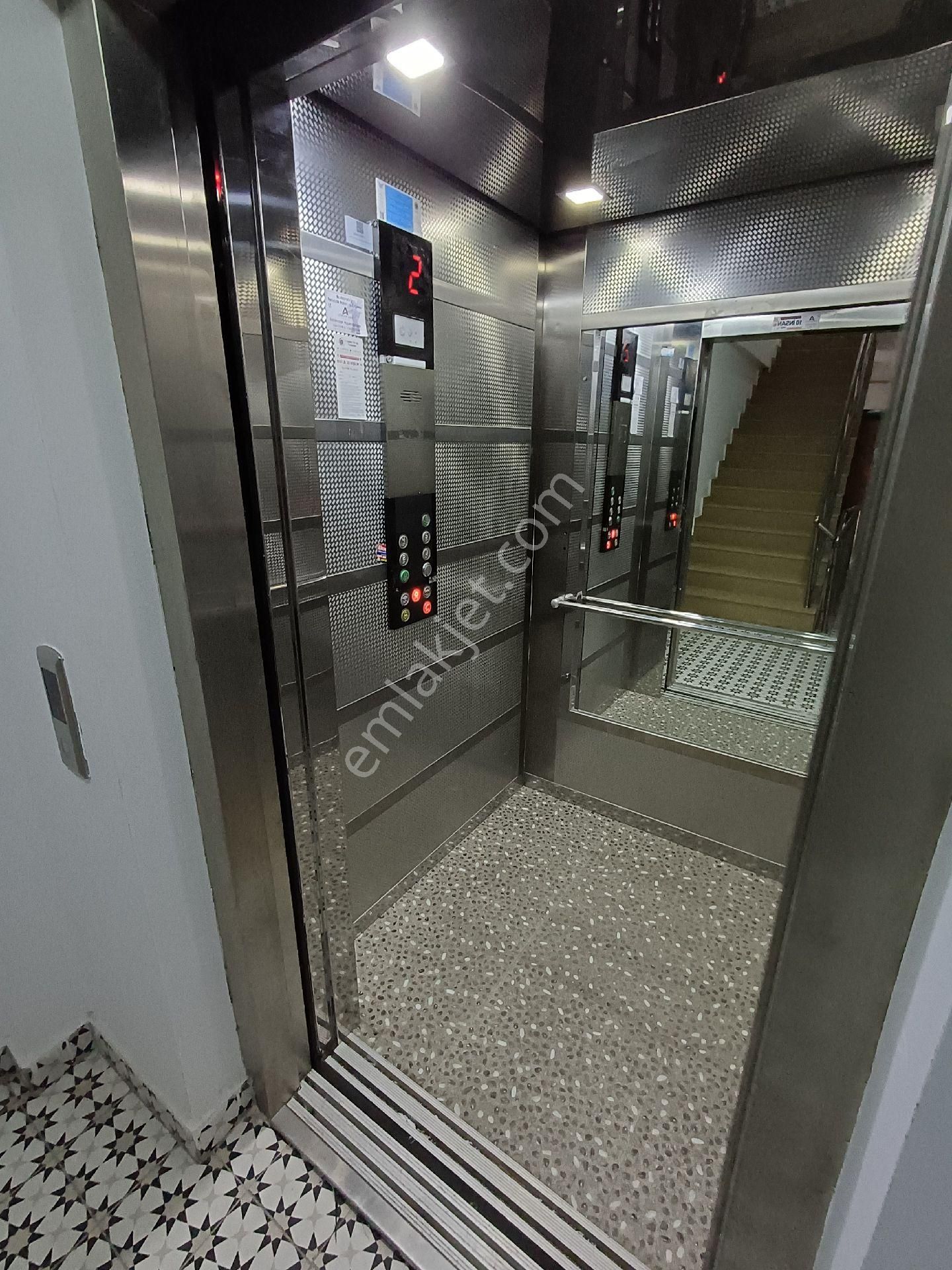 Körfez Tramvay Durağı 1.kat 2+1 Asansörlü - Görsel 30