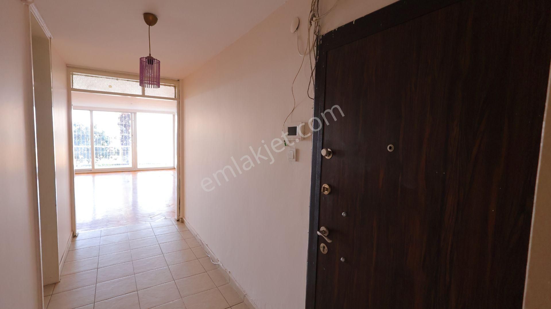 Göztepe Kiralık 3+1 Yalı Dairesi Deniz Manzaralı - Görsel 7