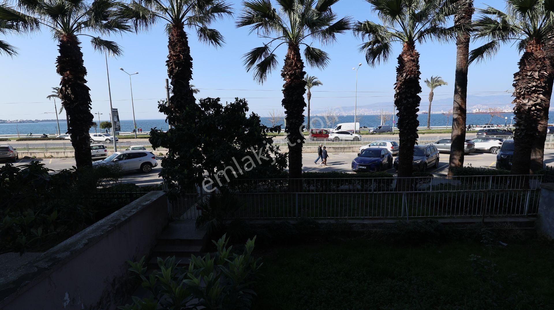 Göztepe Kiralık 3+1 Yalı Dairesi Deniz Manzaralı - Görsel 13