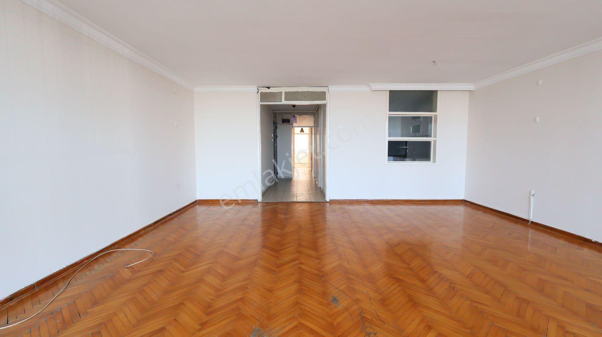 Göztepe Kiralık 3+1 Yalı Dairesi Deniz Manzaralı - Görsel 9