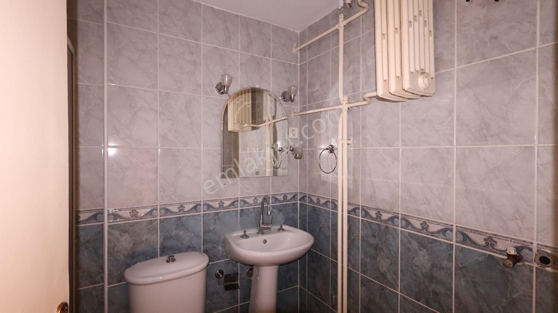 Göztepe Kiralık 3+1 Yalı Dairesi Deniz Manzaralı - Görsel 27