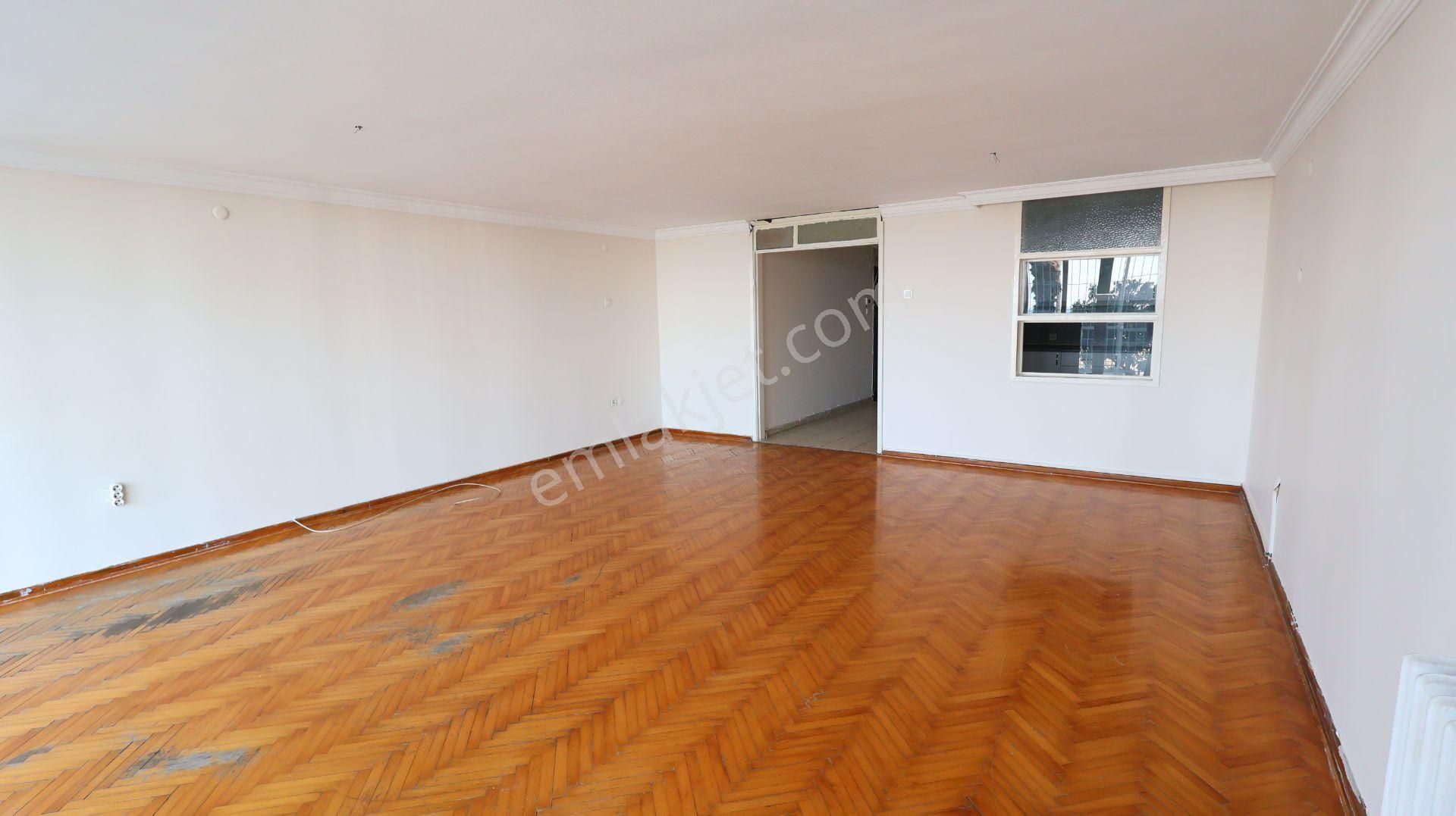 Göztepe Kiralık 3+1 Yalı Dairesi Deniz Manzaralı - Görsel 10