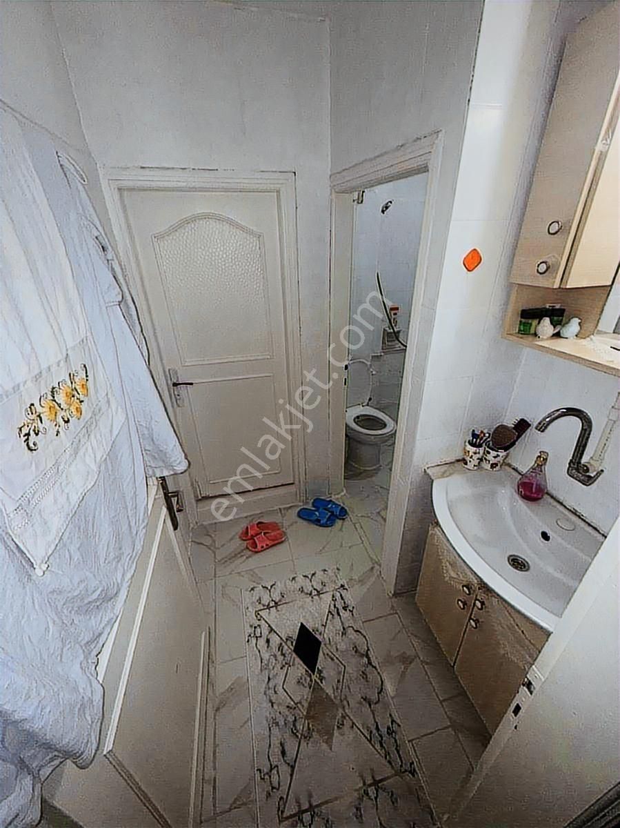 Mimar Emlak'tan Satılık 2+1 Cadde Üzerinde 2. Kat Daire - Görsel 4