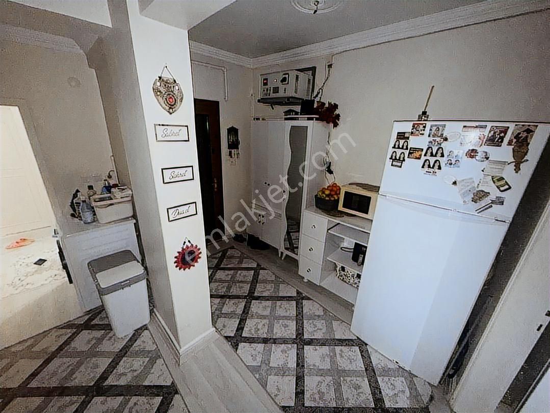 Mimar Emlak'tan Satılık 2+1 Cadde Üzerinde 2. Kat Daire - Görsel 2