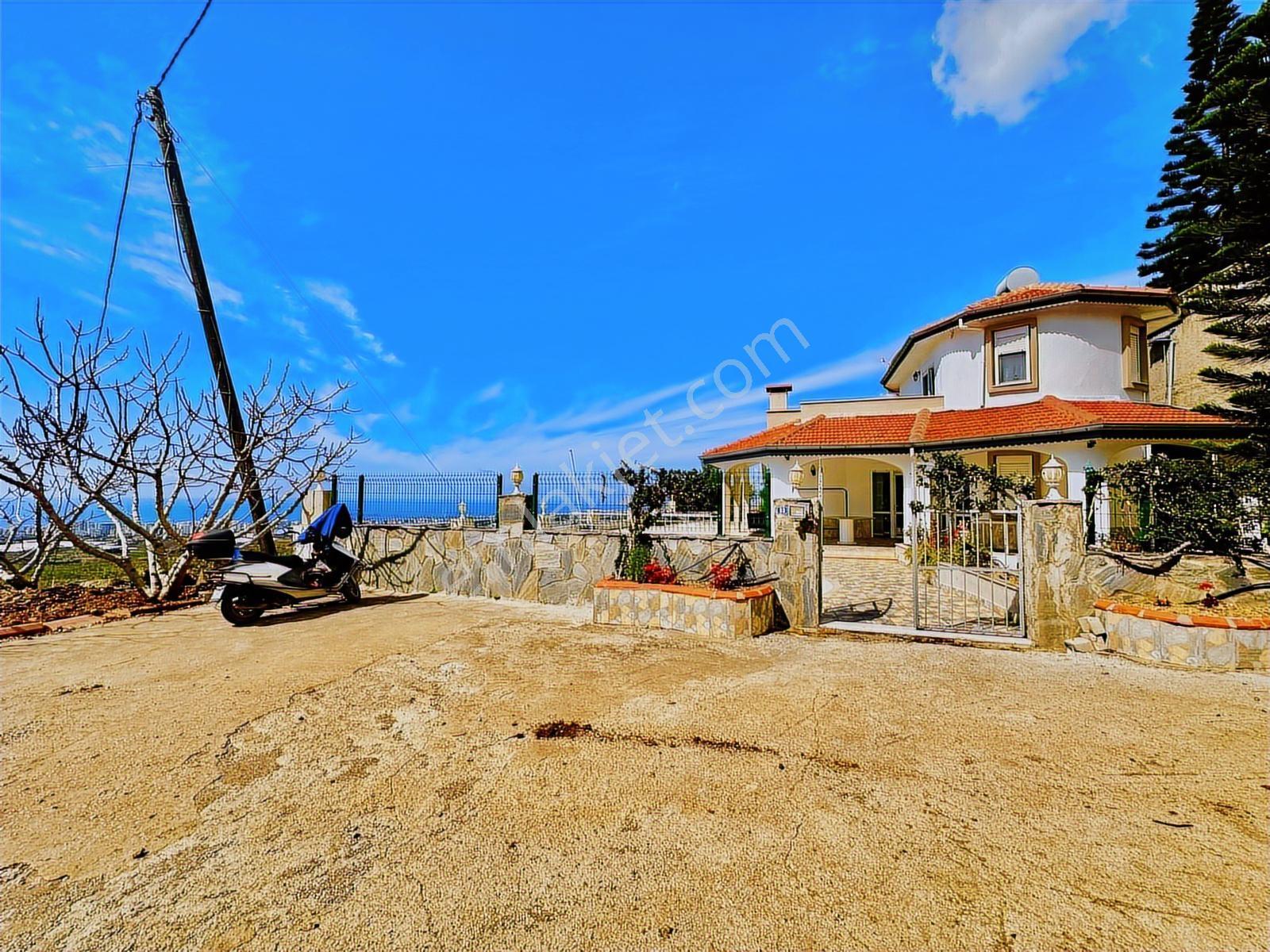 Alanya Mahmutlar 3+1 500m2 Arsada, 200m2 Müstakil Villa Havuzlu - Görsel 17
