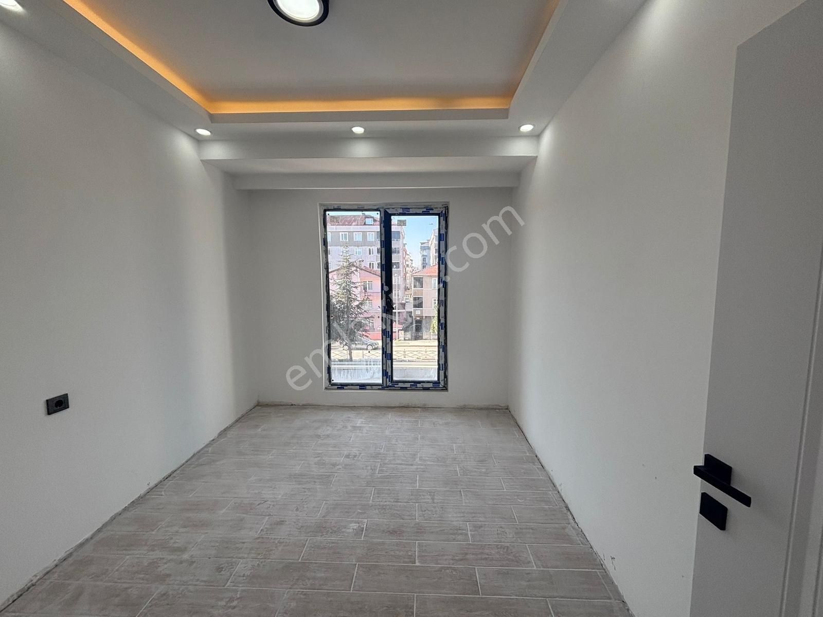 Fa Özbir'den Servis Güzergahı 1+1 Ön Cephe Daire - Görsel 29