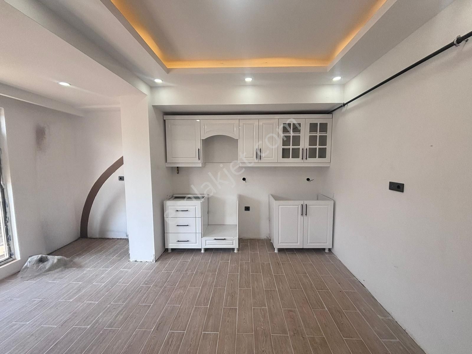 Fa Özbir'den Servis Güzergahı 1+1 Ön Cephe Daire - Görsel 9