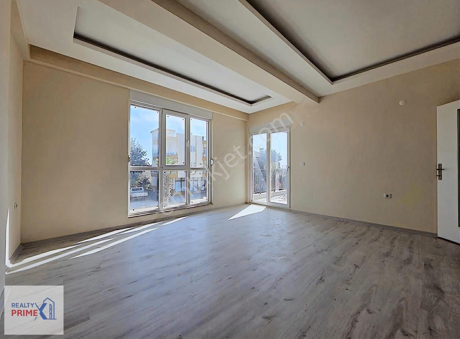 Varsak'da ! 3+1 130 M2 Asansörlü Ebeveyn Banyolu Sıfır Daire !