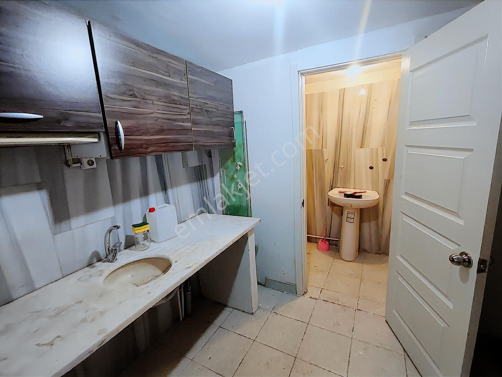 Beykoz Yalıköy'de 1+1 Ayrı Mutfaklı Cadde Üzeri Büro-ofis - Görsel 13