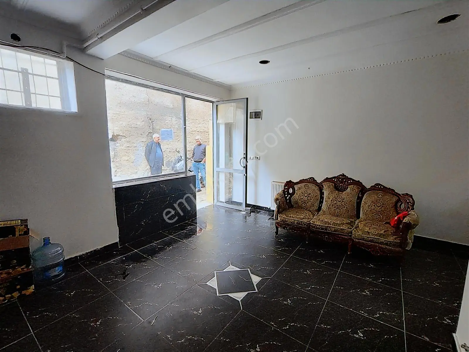 Beykoz Yalıköy'de 1+1 Ayrı Mutfaklı Cadde Üzeri Büro-ofis - Görsel 3