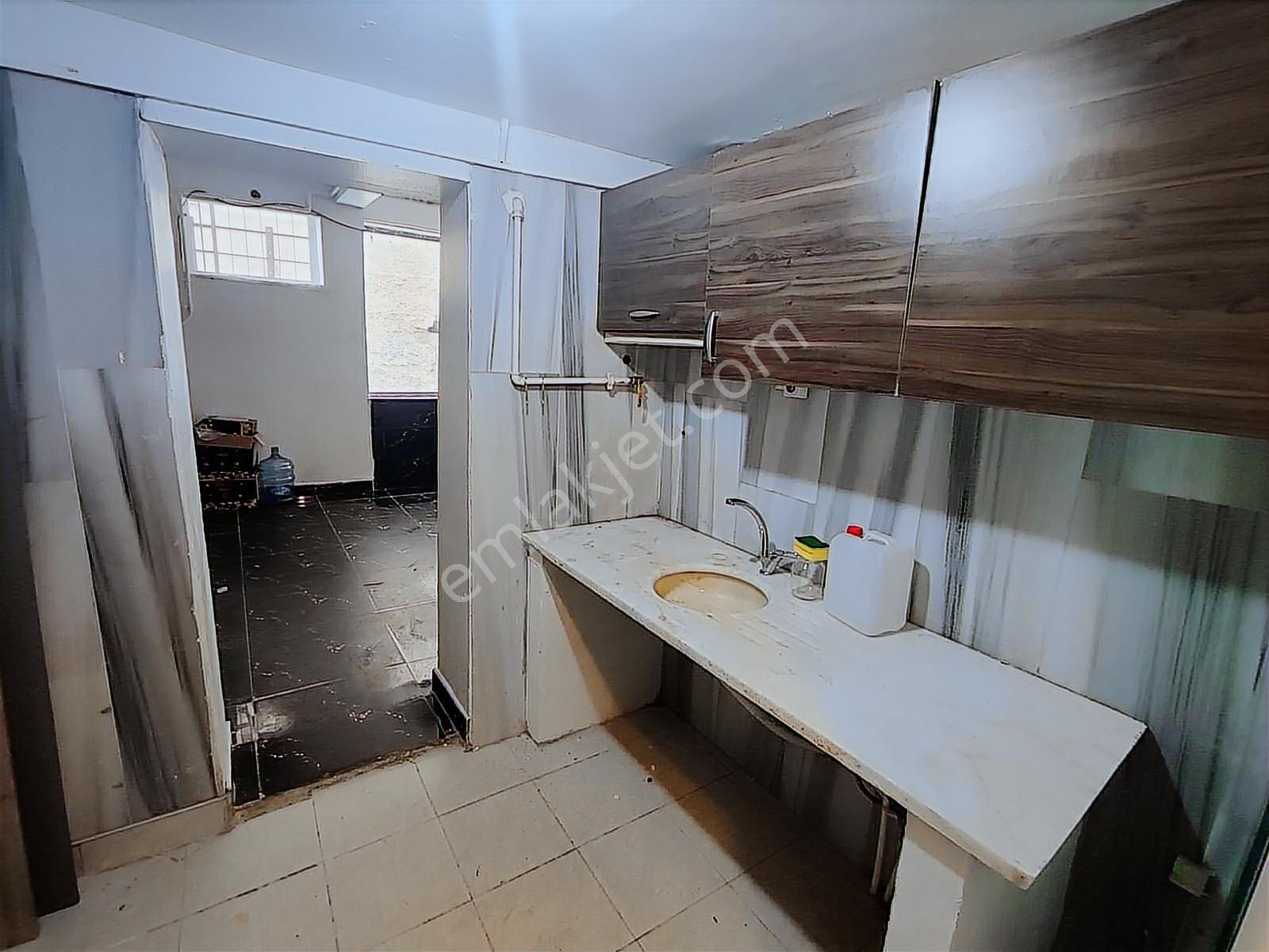 Beykoz Yalıköy'de 1+1 Ayrı Mutfaklı Cadde Üzeri Büro-ofis - Görsel 14