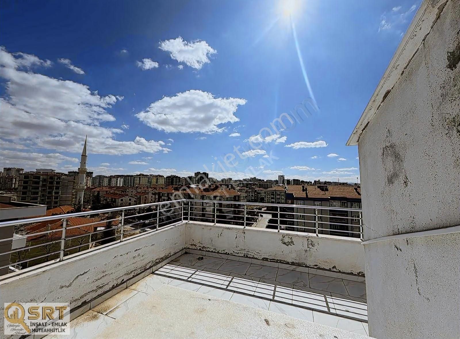 Esenler'de Teraslı, Merkezi Konumlu 2+1 Çatı Dubleksi - Görsel 5