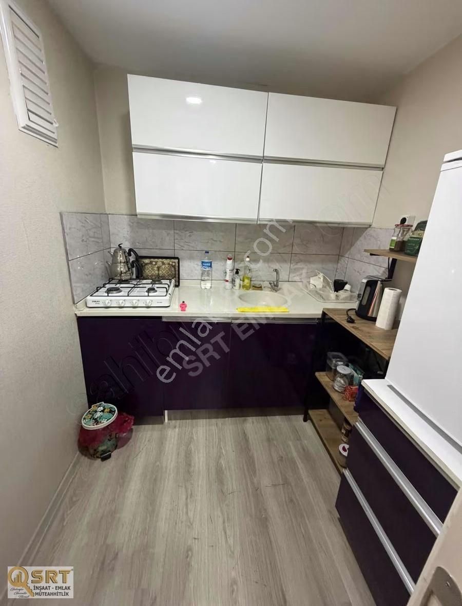 Esenler'de Teraslı, Merkezi Konumlu 2+1 Çatı Dubleksi - Görsel 9