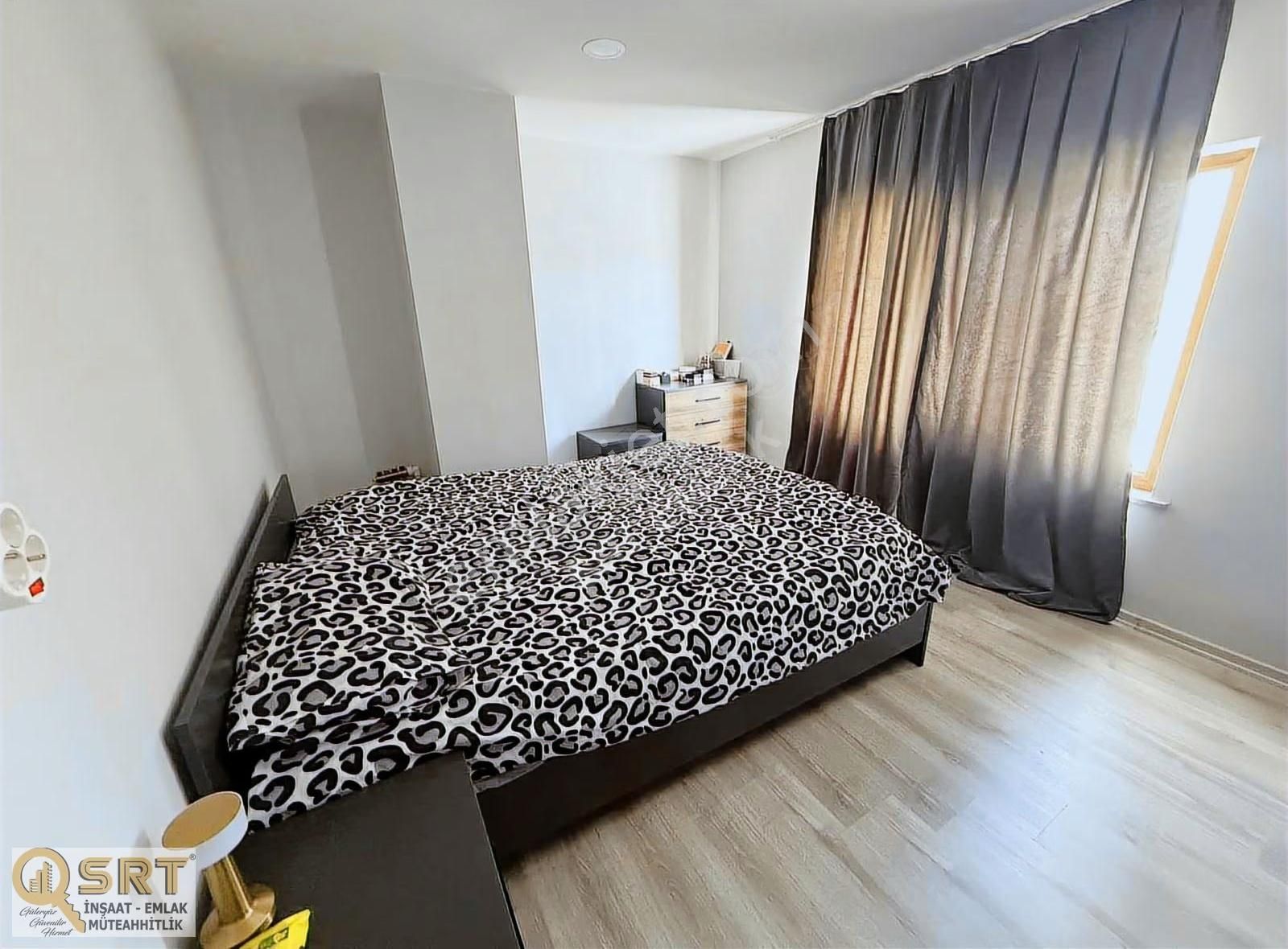 Esenler'de Teraslı, Merkezi Konumlu 2+1 Çatı Dubleksi - Görsel 16