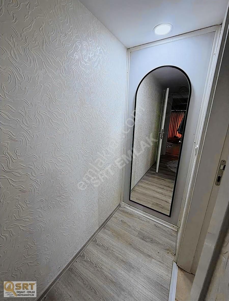 Esenler'de Teraslı, Merkezi Konumlu 2+1 Çatı Dubleksi - Görsel 23