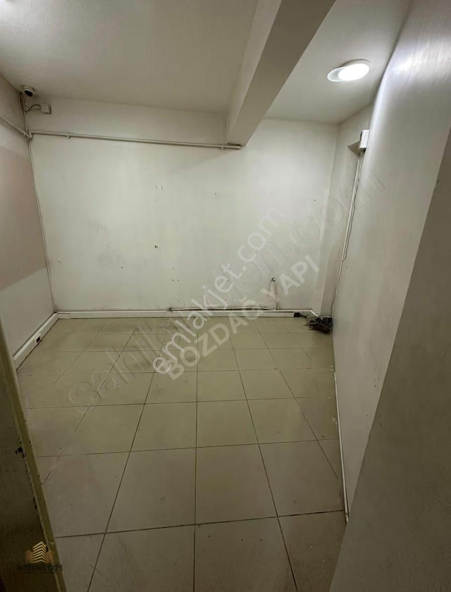 Mahmutbey Metro Yakını Kiralık Dükkan 80m² - Görsel 9