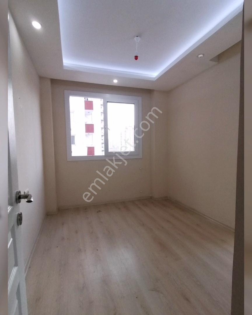Çatalan Caddesi Yeni Ünivertsite Yakını Hasarsız İskanlı Krediye Uygun 3+1 Kapalı Mutfak - Görsel 16