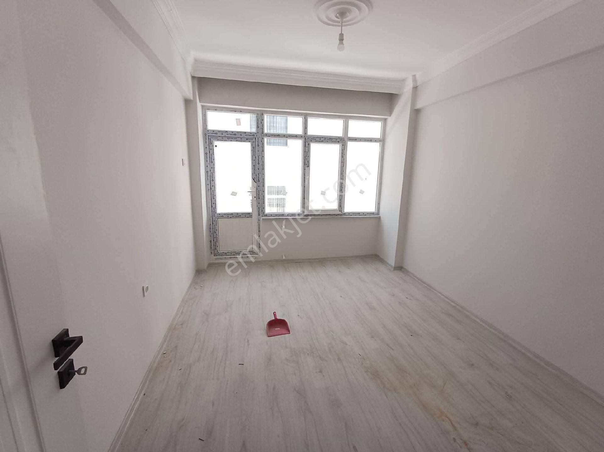 Samsun İlkadım Kadıköy Mahallesi'nde Kat Tapulu İçi Sıfır Yapılı - Görsel 13