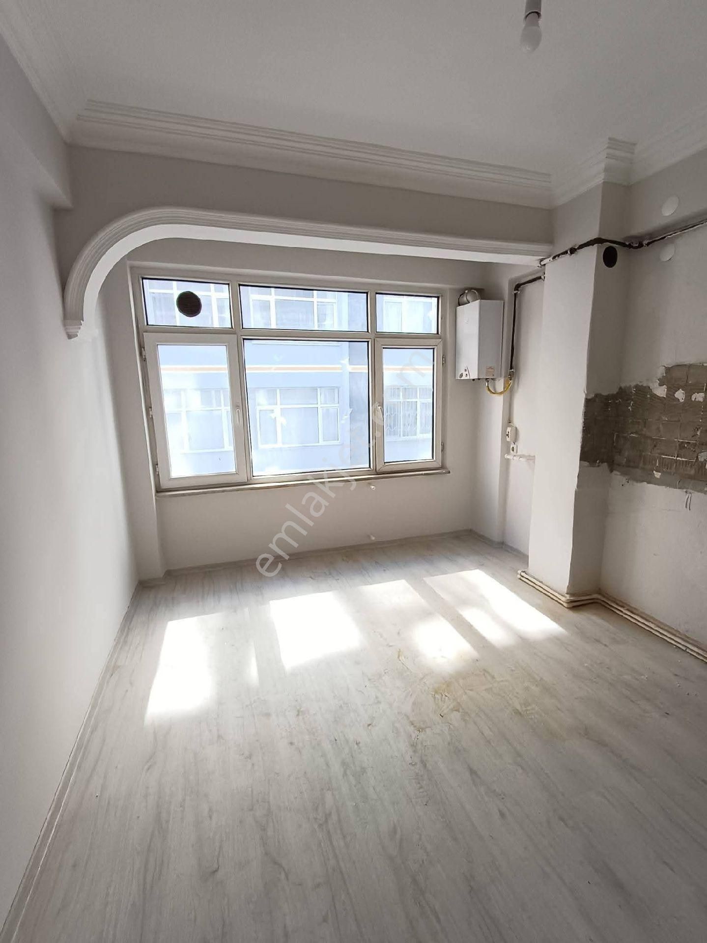 Samsun İlkadım Kadıköy Mahallesi'nde Kat Tapulu İçi Sıfır Yapılı - Görsel 2