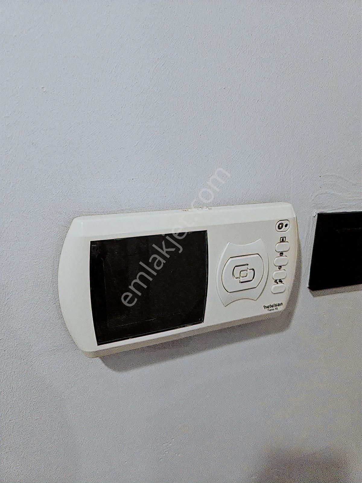 Kuzeyyaka Mah Cam Balkonlu Tramvaya 200 Metre 115 M2 2+1 - Görsel 5