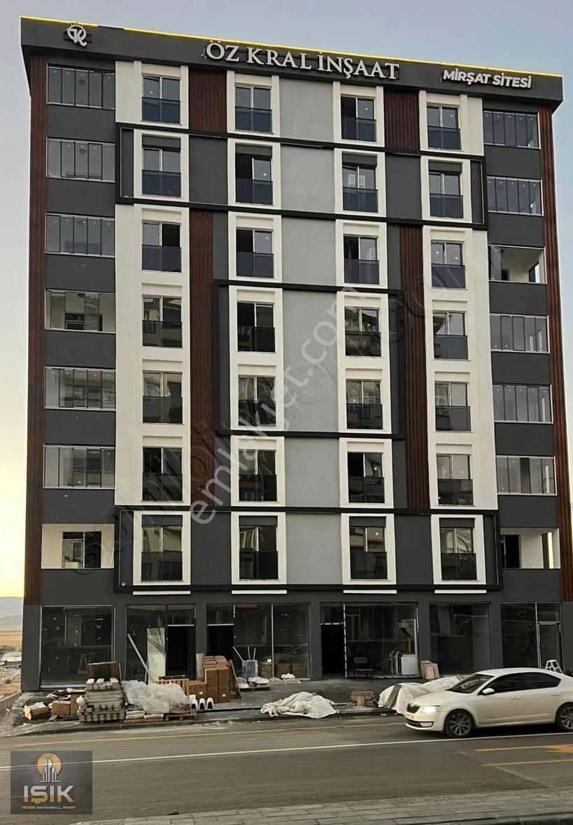 Işık Gayrimenkul'den Hilalkent'de Satılık 3+1 Daire - Görsel 2