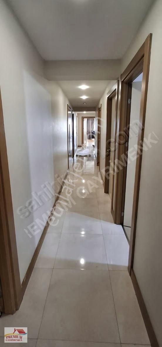 Cennet Koru Sitesinde Fuul Göl Manzaralı 4+1 Daire - Görsel 30