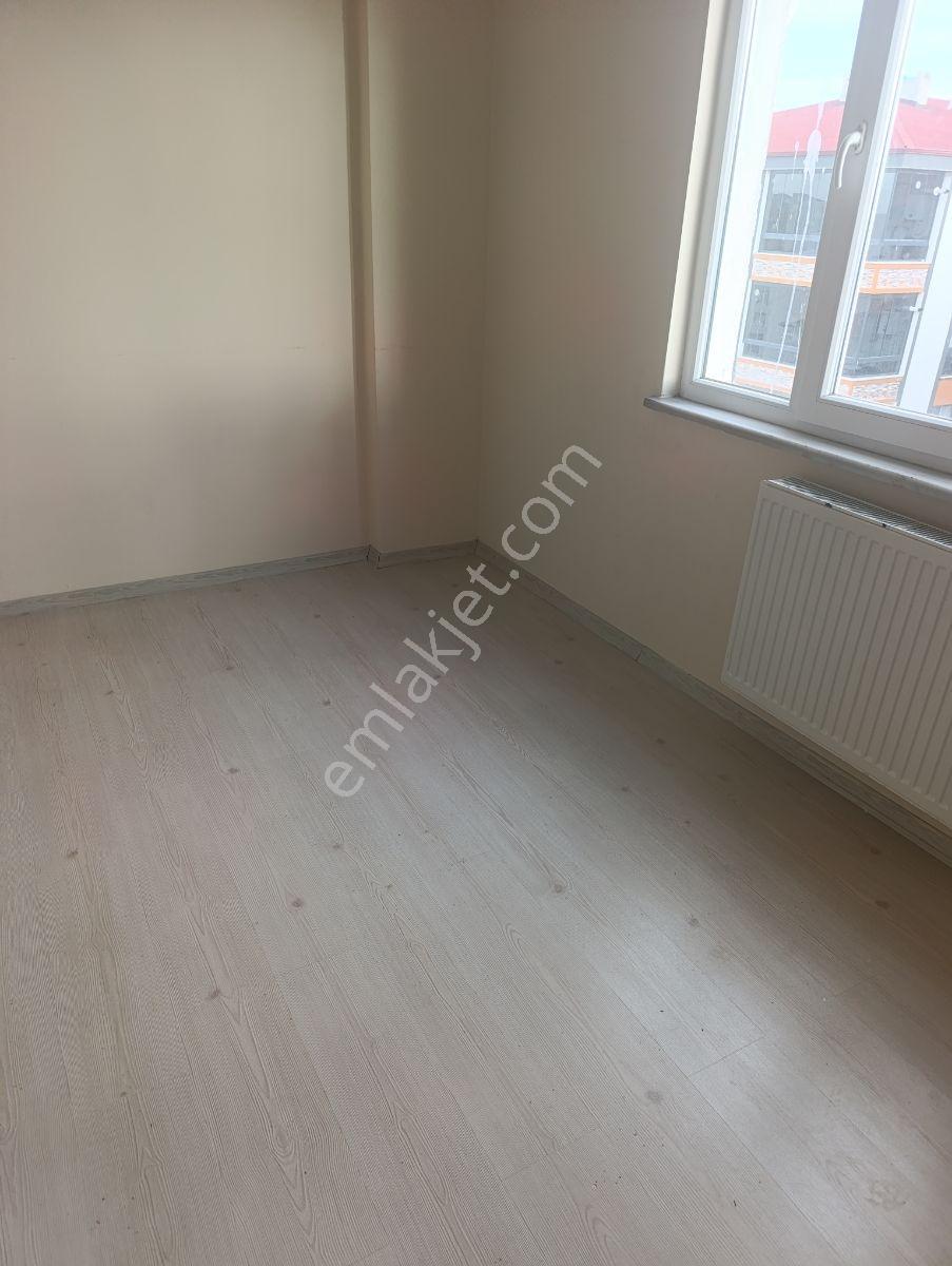 Kiralık 3+1 Süper Konumda - Görsel 4