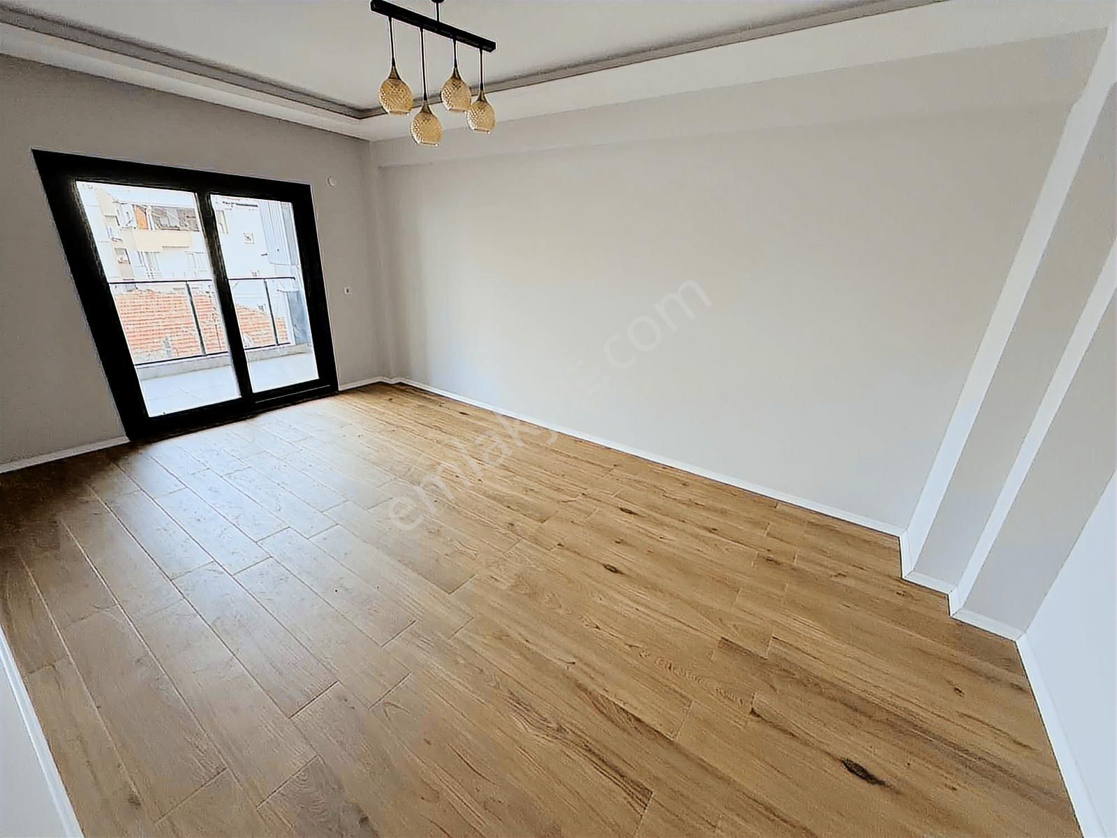 Zeytinli Park Dibi Geniş Ve Lüx Ara Kat Ön Cephe 2+1 Daire - Görsel 23