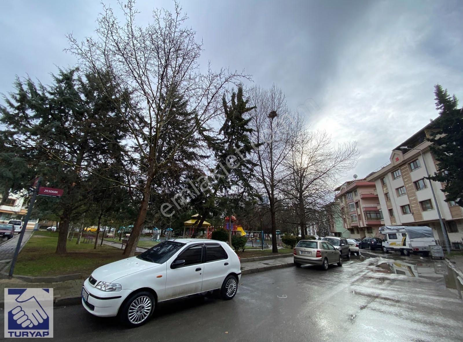 Bahçelerüstünde 3+1 Kiralık Daire - Tren İstasyonuna Yakın - Görsel 24