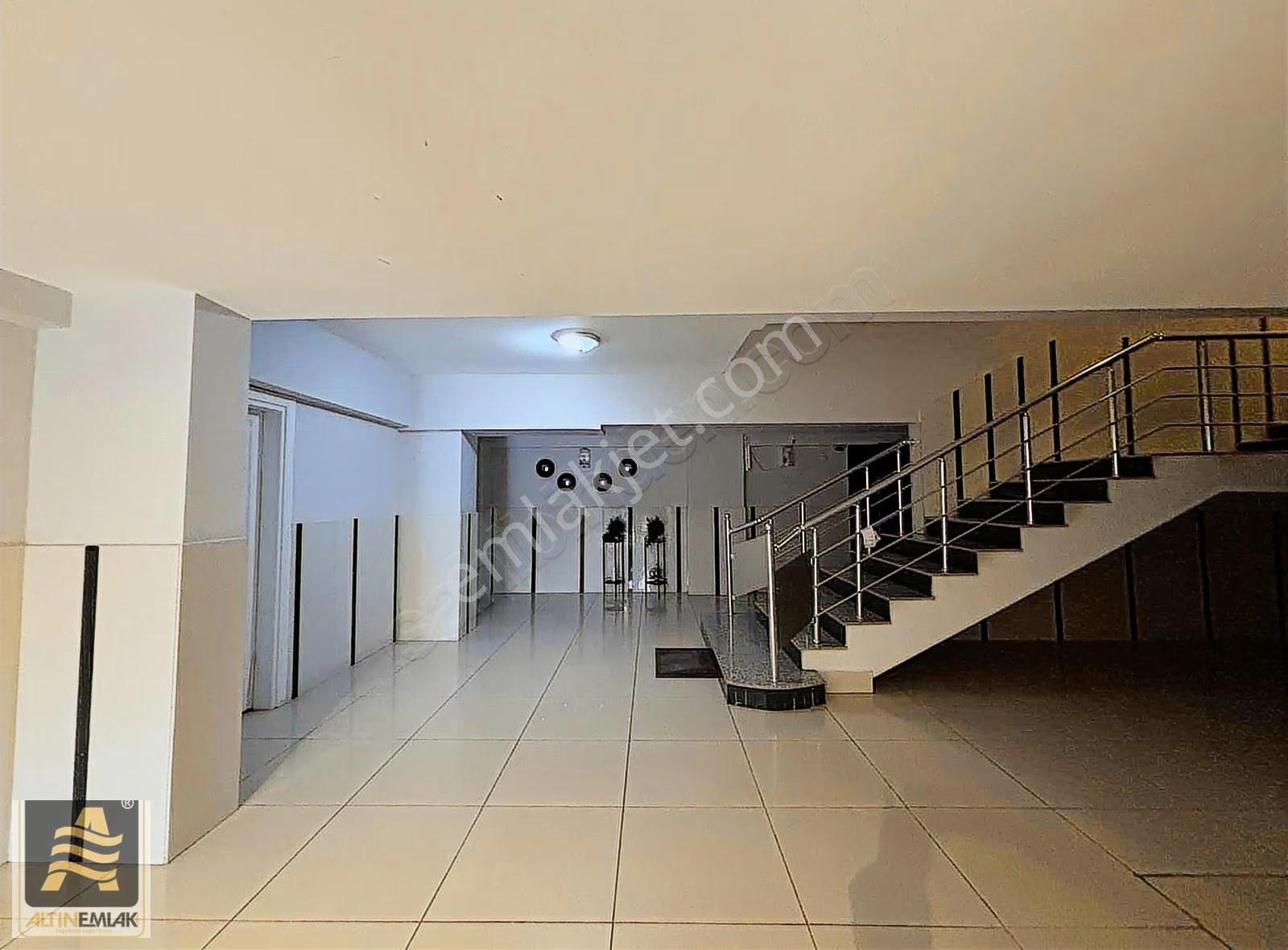Serdivan Kemalpaşa Mah On7 Otel Arkası Kiralik Garaj Üstü 3+1 - Görsel 19