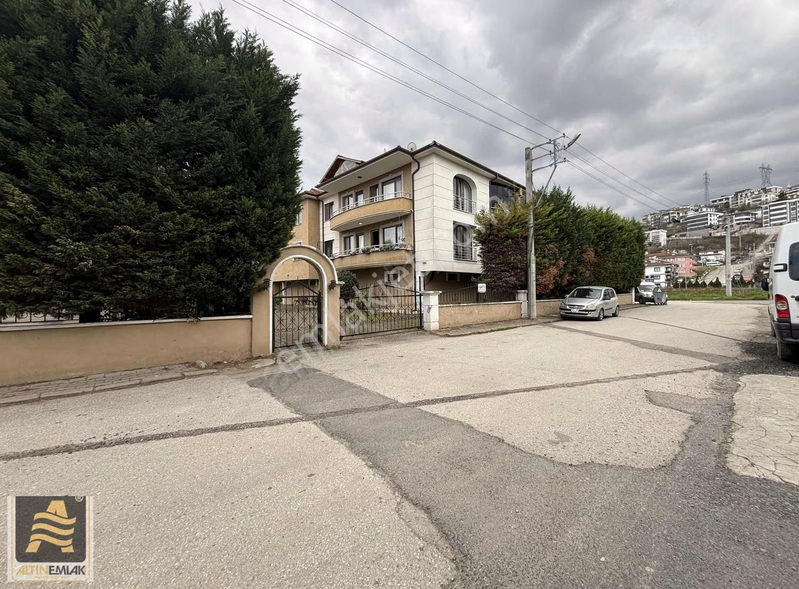 Serdivan Kemalpaşa Mah On7 Otel Arkası Kiralik Garaj Üstü 3+1 - Görsel 21