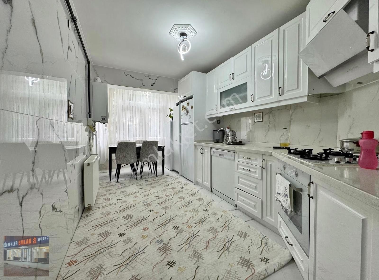 Erdinc Caddesi Üzeri 3+1 110 M2 Kredi'ye Uygun Masrafsız Fırsat!