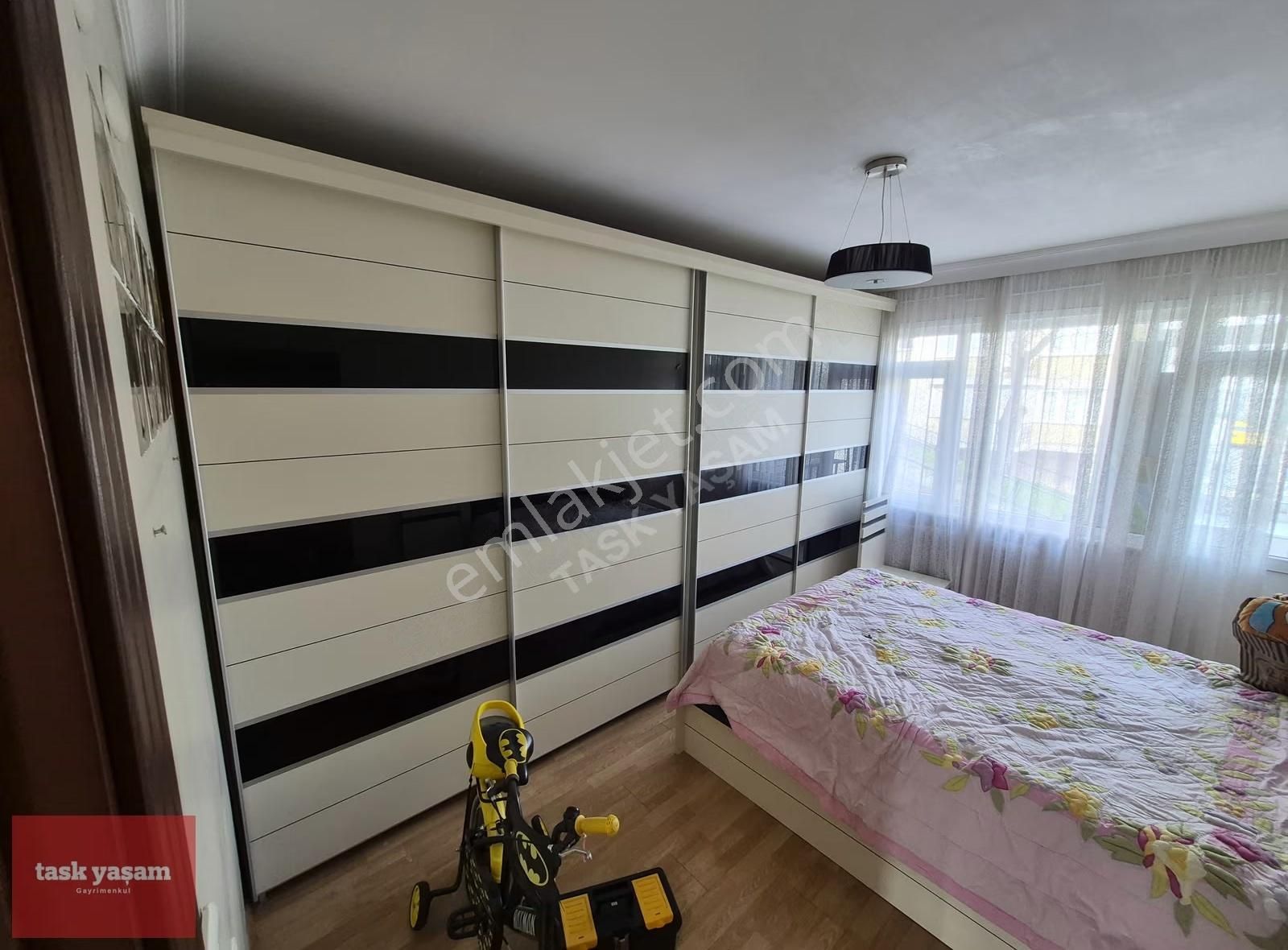 Ihlamur Kasrı'nın Yanında, Geniş Cepheli Ferah 3+1 Kiralık Daire - Görsel 3
