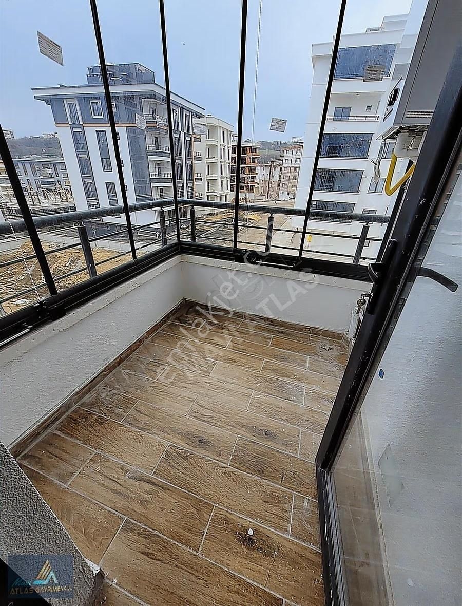 Mavi Atlas'tan İskanlı Ara Kat Sıfır 1+1 Daire - Görsel 5