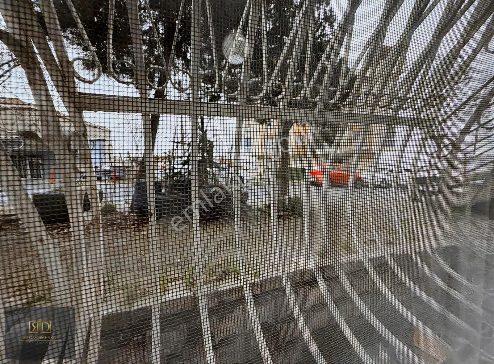 Rd'den Gaziosmanpaşa'da Bahçe Katı Manzaralı Daire - Görsel 6