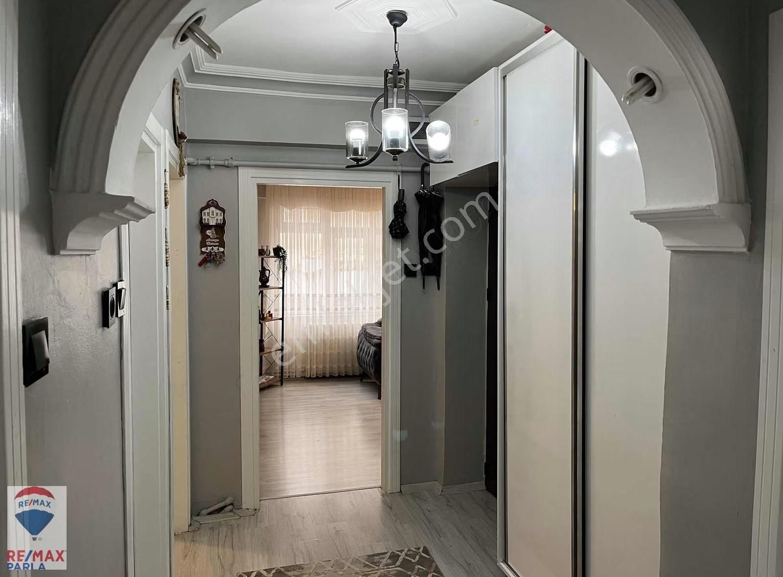 Mükemmel Konum | Komple Tadilatlı | Geniş Ve Kullanışlı 2+1! - Görsel 20