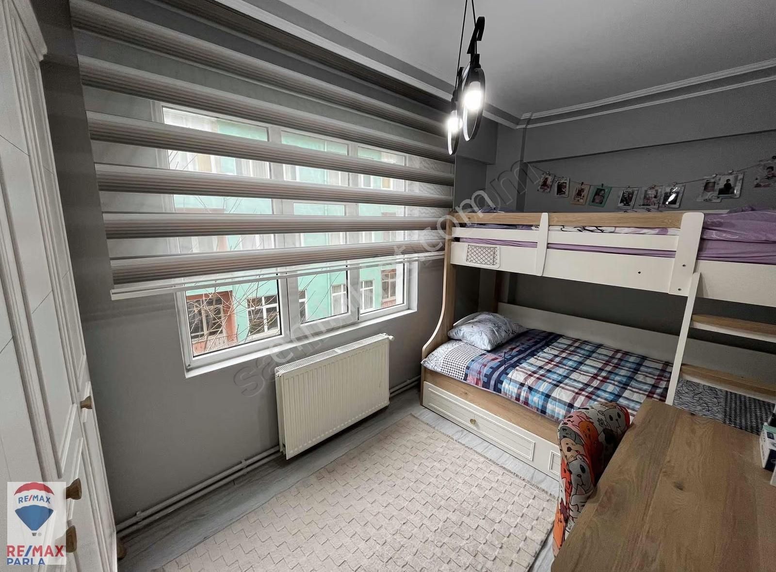 Mükemmel Konum | Komple Tadilatlı | Geniş Ve Kullanışlı 2+1! - Görsel 9