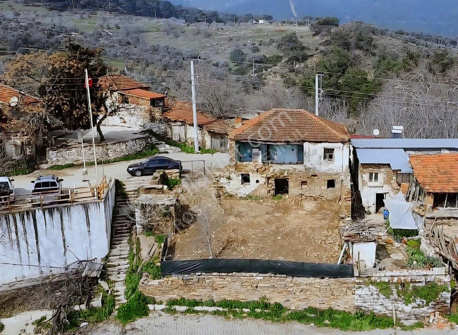 Rosa Gayrimenkul'den Köy Merkezinde Satılık Müstakil Ev - Görsel 2