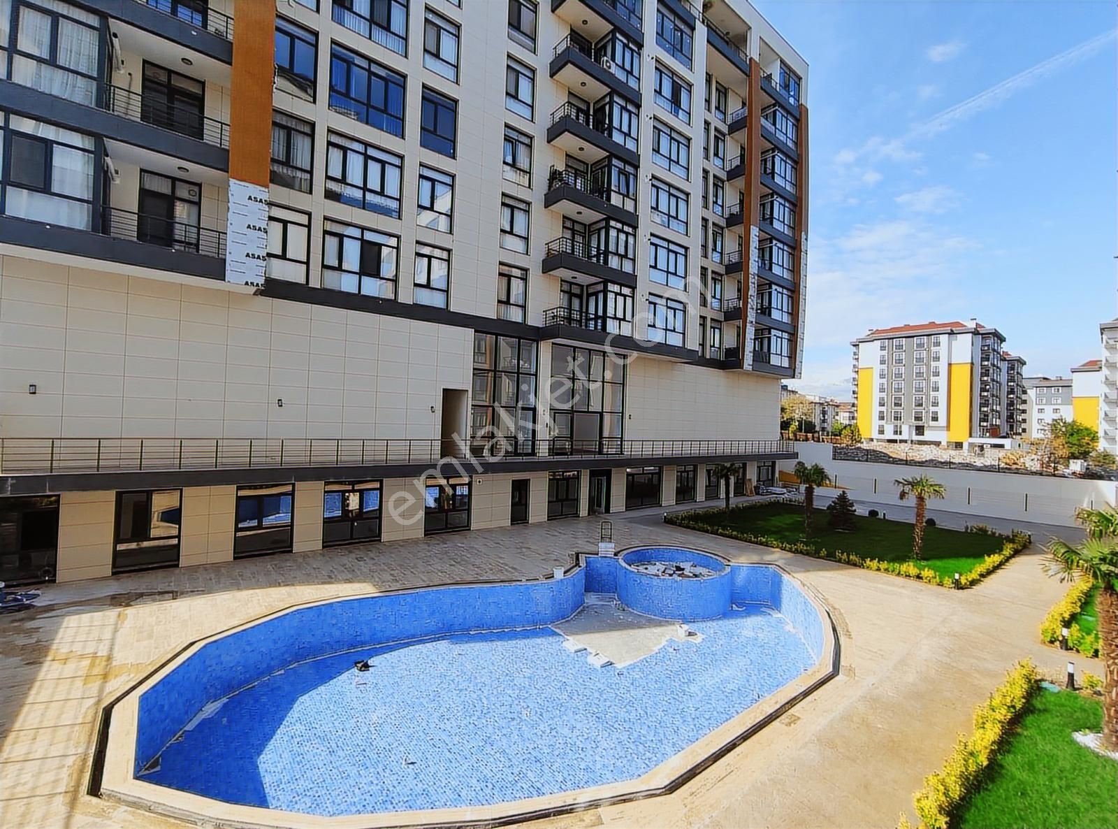 Chn Group'tan Tuzla Yayla Fabs City'de Havuz Manzaralı Kiralık