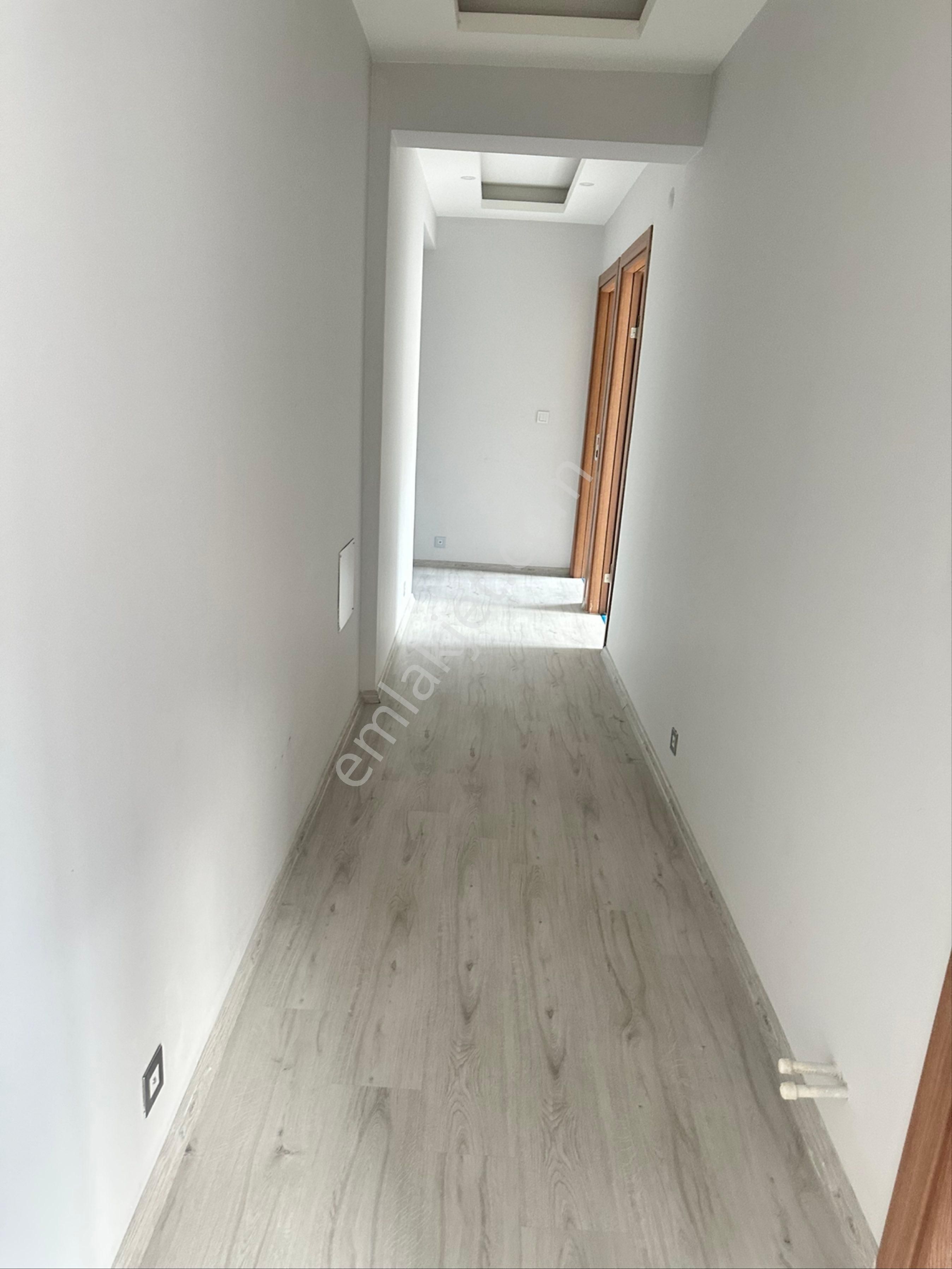 Bayraklı Refik Şevket Mah Kapalı Mutfak 2+1 Kiralık Daire - Görsel 22