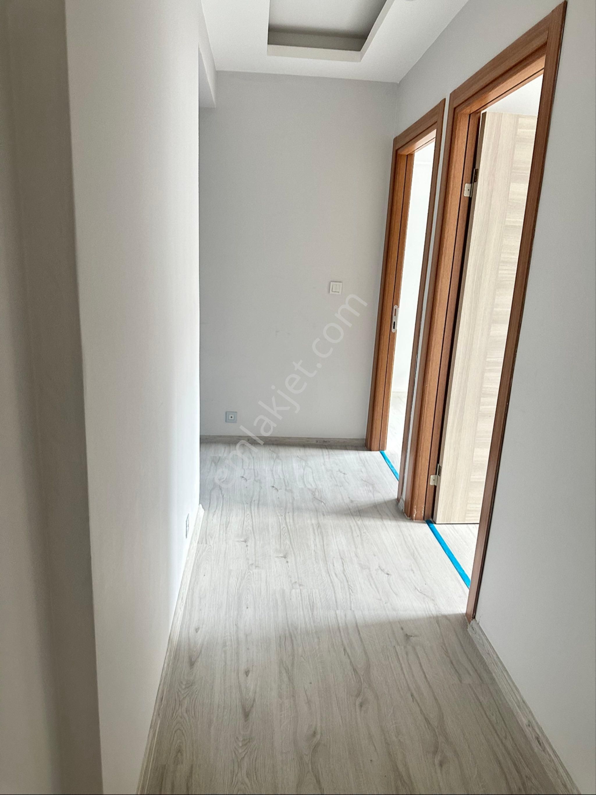 Bayraklı Refik Şevket Mah Kapalı Mutfak 2+1 Kiralık Daire - Görsel 24