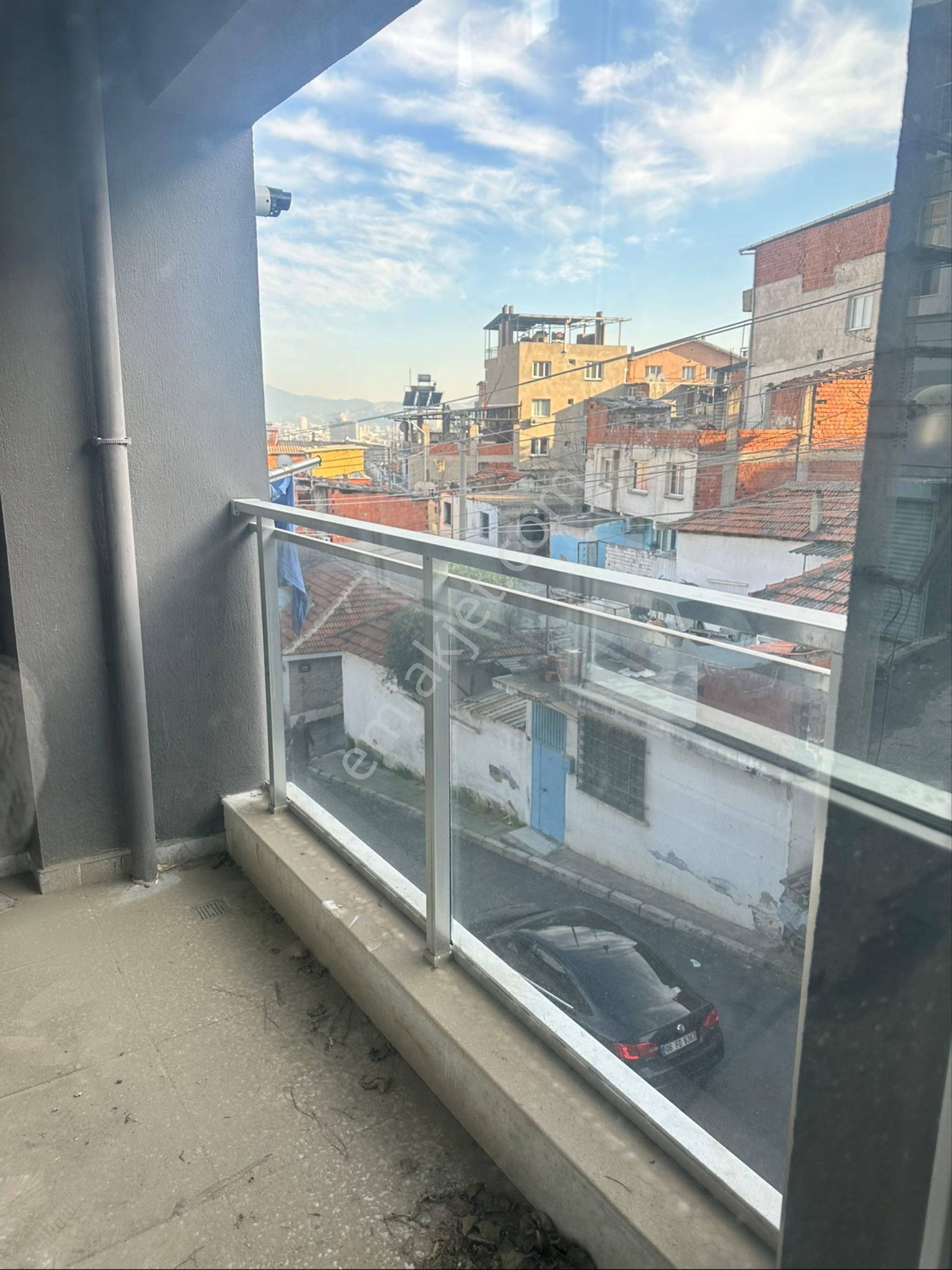 Bayraklı Refik Şevket Mah Kapalı Mutfak 2+1 Kiralık Daire - Görsel 14