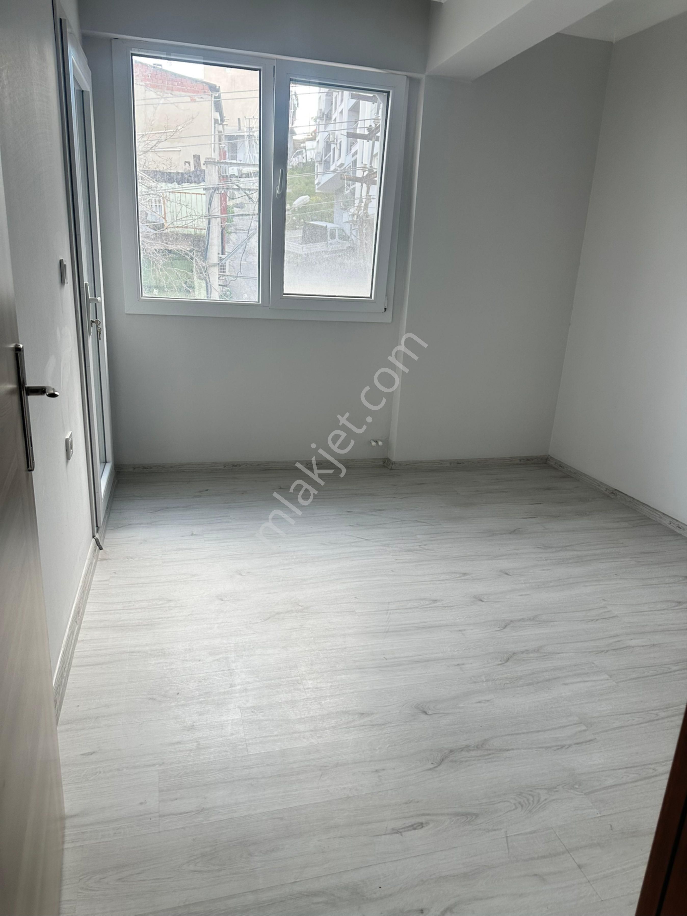 Bayraklı Refik Şevket Mah Kapalı Mutfak 2+1 Kiralık Daire - Görsel 10