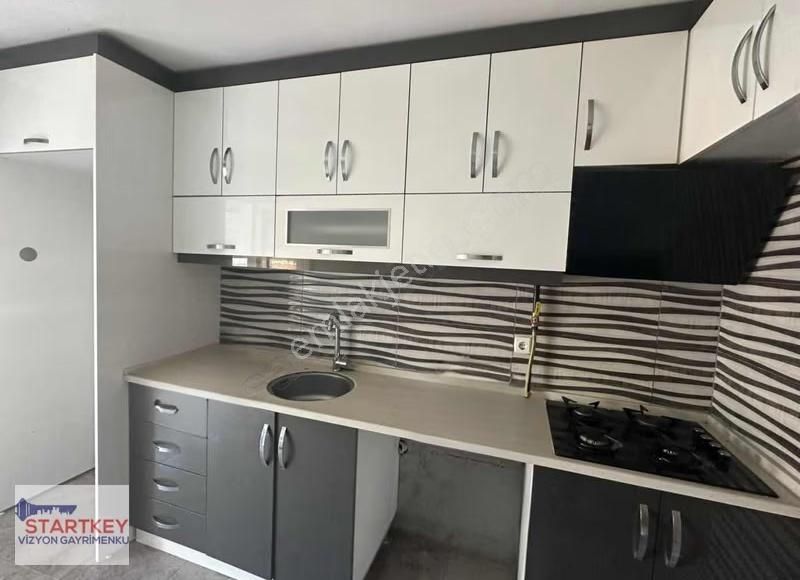 Egekent Mahallesinde Kiralık 3+1 Geniş Daire - Görsel 10